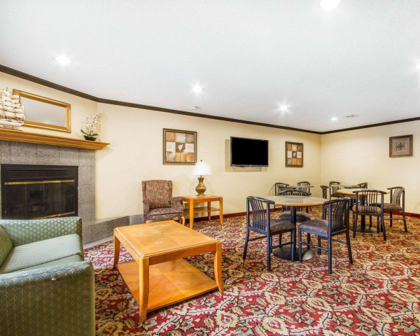 Las mejores ofertas de Rodeway Inn & Suites Madison East Abbotsford