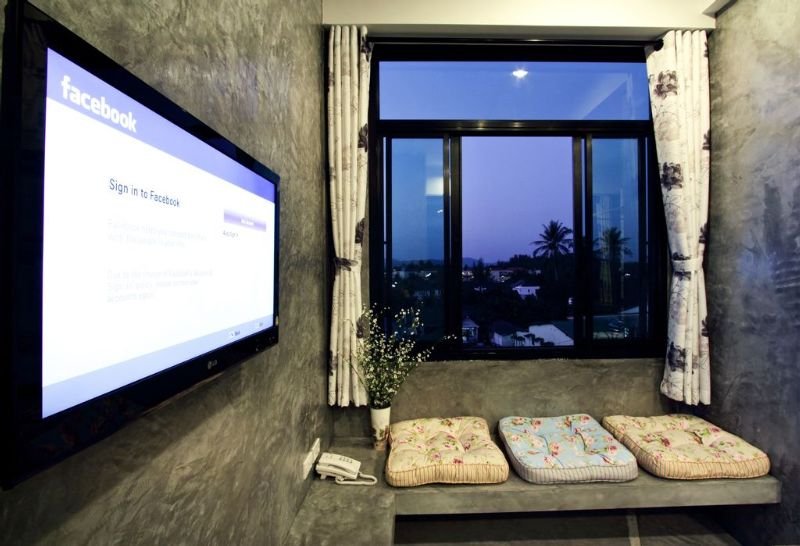 Be My Guest Hip Hotel