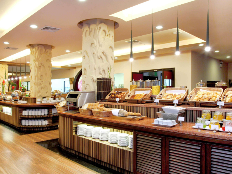 Novotel Phuket Vintage Park Resort