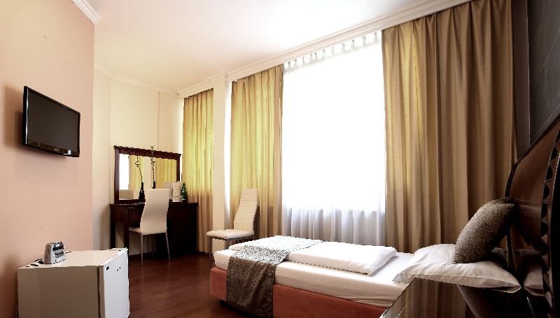 Las mejores ofertas de Attaché Viena