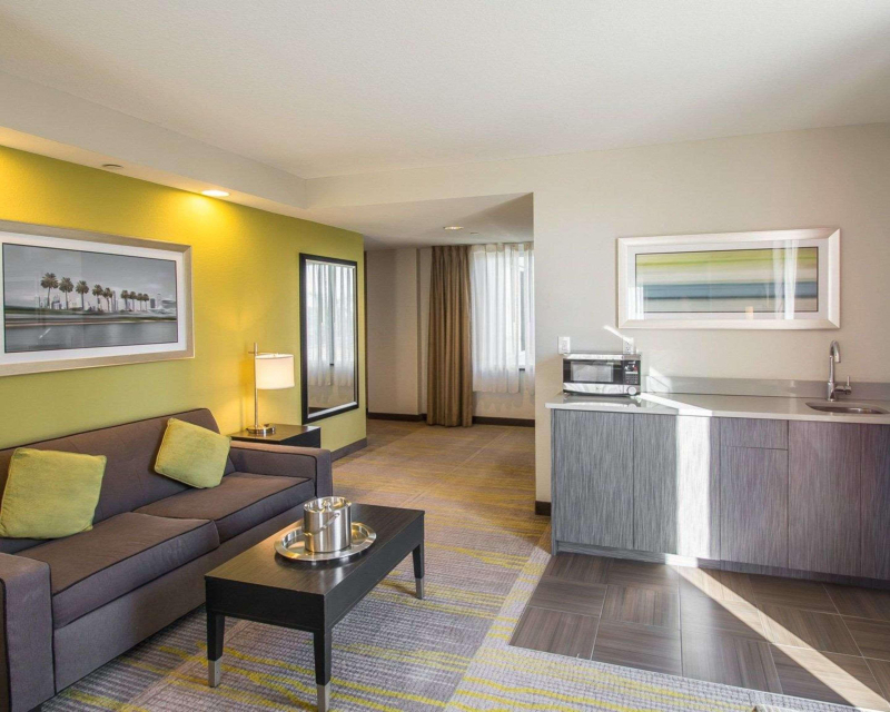 Las mejores ofertas de Comfort Suites Miami Airport North Miami