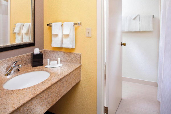 Las mejores ofertas de Courtyard By Marriott Miami Airport West/Doral Miami