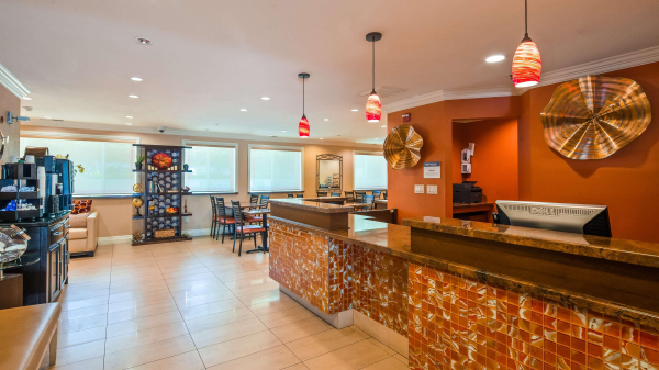 Las mejores ofertas de Best Western Plus Airport Plaza San Jose