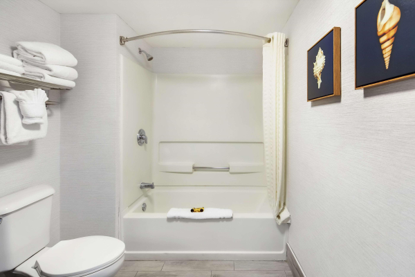 Las mejores ofertas de Sonder Solarena Los Angeles