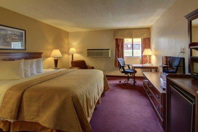 Quality Inn Auburn Campus Area I-85