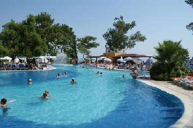 Las mejores ofertas de CRYSTAL AURA BEACH RESORT & SPA Kemer
