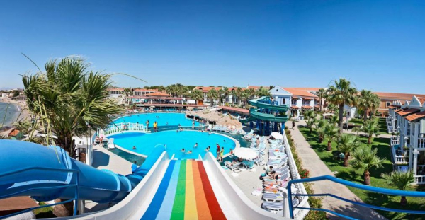 Las mejores ofertas de CLUB TARHAN BEACH HOTEL Altinekin 