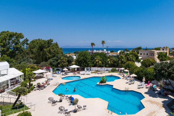 Las mejores ofertas de HOTEL HAPPY DAYS adults only Theologos