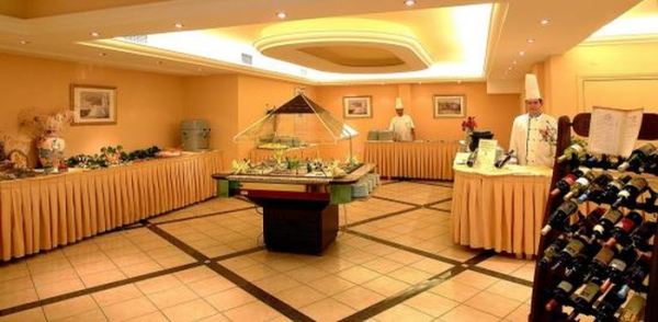 Las mejores ofertas de CASTELLO VILLAGE RESORT Sissi