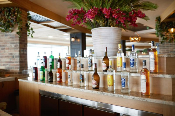 Las mejores ofertas de HOTEL PARADISE BEACH St Vlas