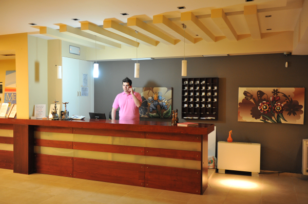 Las mejores ofertas de Heleni Beach Hotel Ialisos