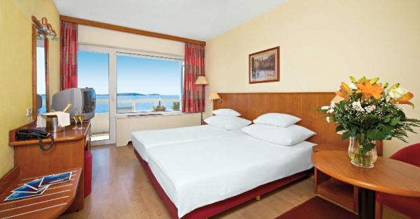 Las mejores ofertas de HOTEL ZORA Primosten