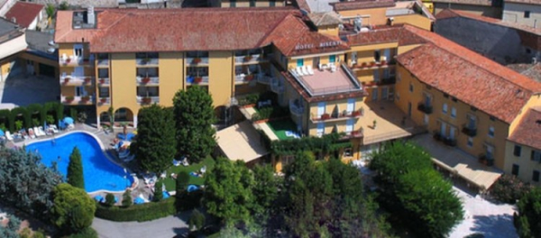 Las mejores ofertas de HOTEL BISESTI Garda