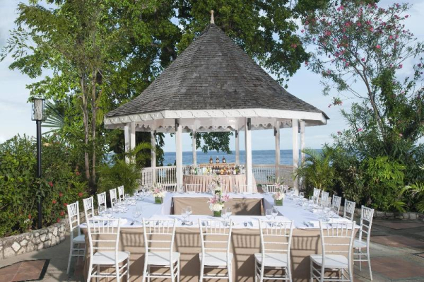Las mejores ofertas de Sandals Ochi Beach Resort All Inclusive Couples Only Ocho Rios
