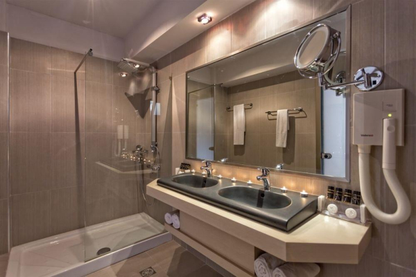 Las mejores ofertas de Lagomandra Hotel & Spa Neos Marmaras