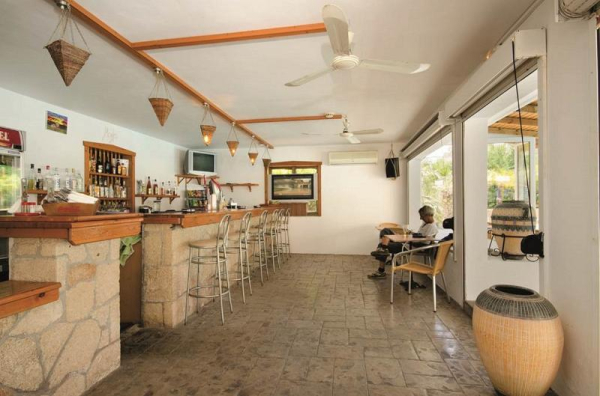 Las mejores ofertas de COLISEUM STUDIOS & APARTMENTS Pefkos