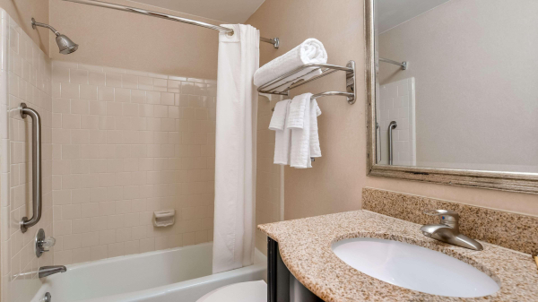 Las mejores ofertas de Best Western Plus Governor's Inn Richmond