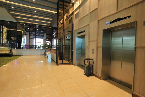Las mejores ofertas de Sparks Life Jakarta Jakarta