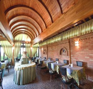 Las mejores ofertas de LUCREZIA BORGIA Ferrara