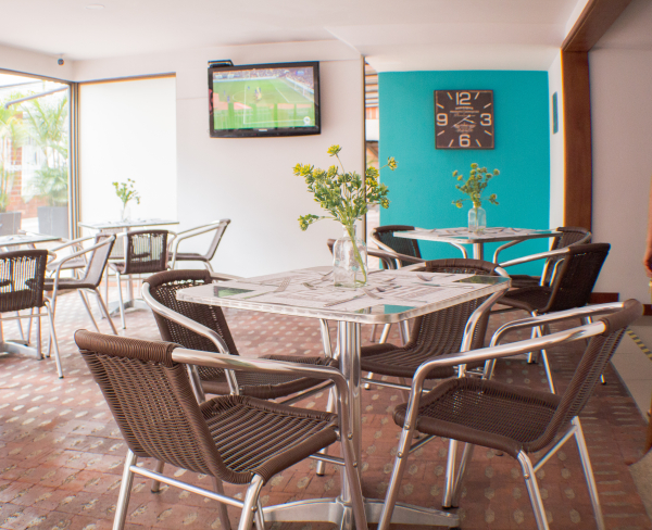 Las mejores ofertas de Alcazar de Oviedo Aparta Hotel Medellín 