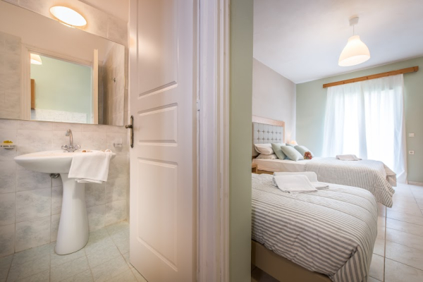 Las mejores ofertas de HOTEL PLESSAS PALACE Alykanas