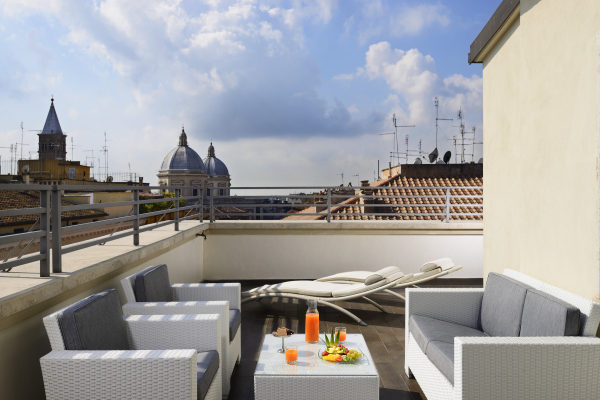 Las mejores ofertas de UNA HOTELS Decò Roma Roma