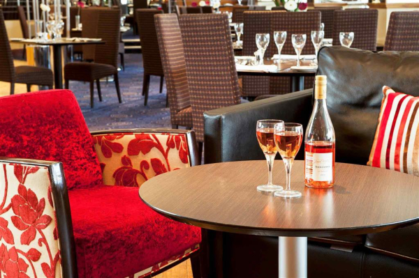 Las mejores ofertas de Mercure Maidstone Great Danes Hotel MAIDSTONE