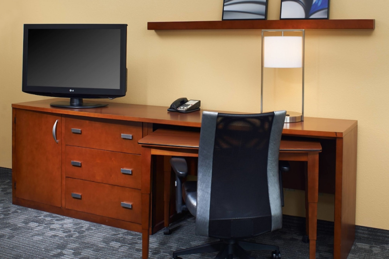 Courtyard by Marriott Kansas City Overland Park/Metcalf