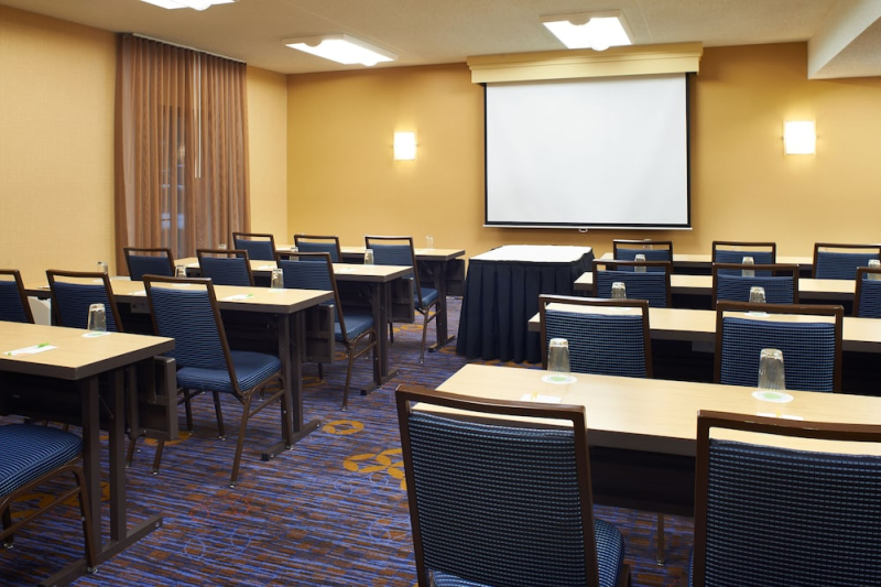 Courtyard by Marriott Kansas City Overland Park/Metcalf