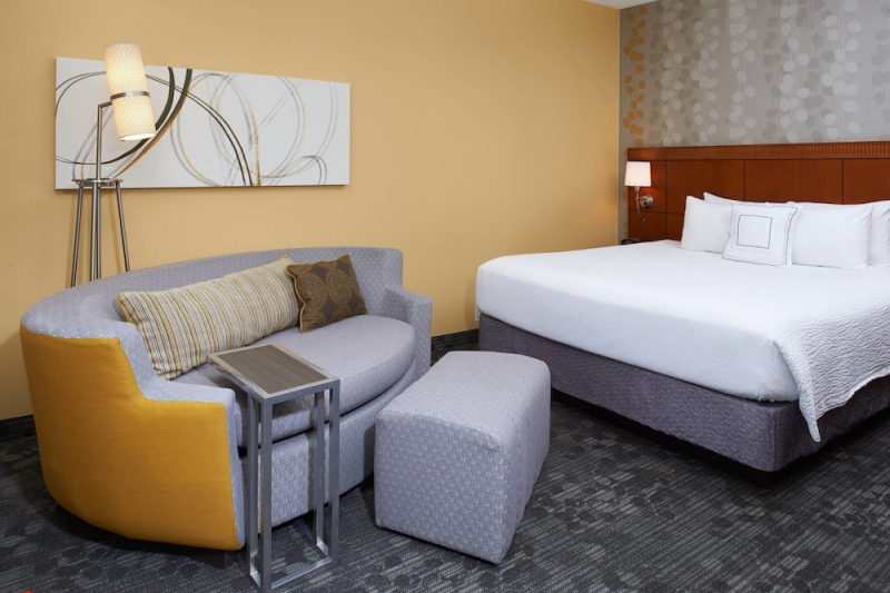 Courtyard by Marriott Kansas City Overland Park/Metcalf