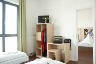 Las mejores ofertas de 4 YOUTH AM MAUERPARK BERLIN Berlin