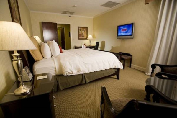 Las mejores ofertas de Crowne Plaza Edison Edison