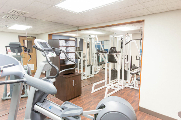 Las mejores ofertas de COMFORT SUITES Marquette