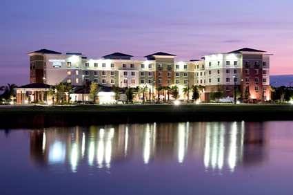 Las mejores ofertas de HOMEWOOD SUITES PORT SAINT  LUCIE - TRADITION  Port Saint Lucie 