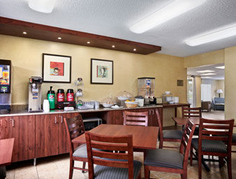 Las mejores ofertas de HOWARD JOHNSON CEDAR RAPIDS Cedar Rapids 