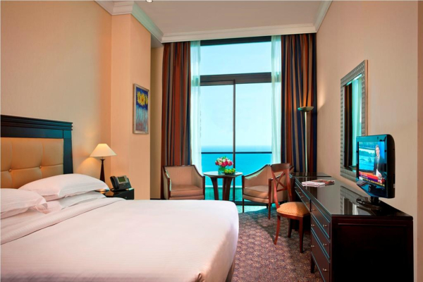 Las mejores ofertas de Raouche Arjaan By Rotana Beirut