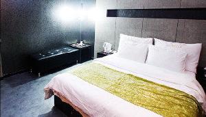 Stella Boutique 2