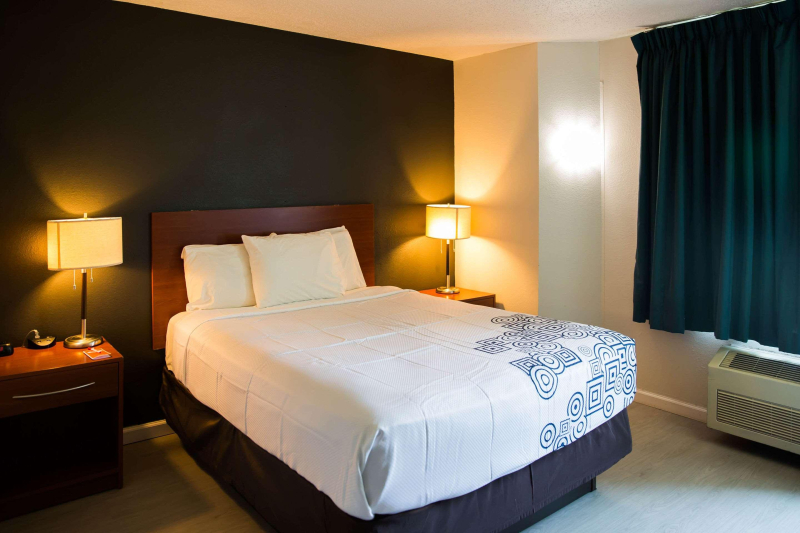 Econo Lodge Harrisburg