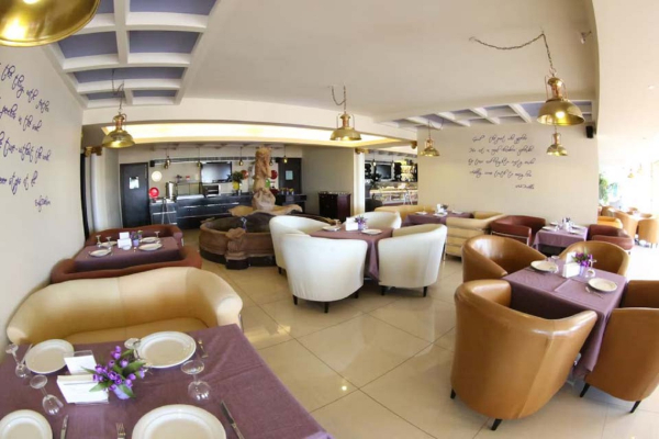 Las mejores ofertas de Portaluna Hotel & Resort Juniyah