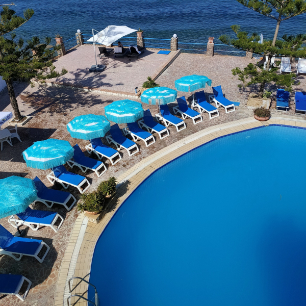 Las mejores ofertas de Hotel La Playa Blanca Cefalu'
