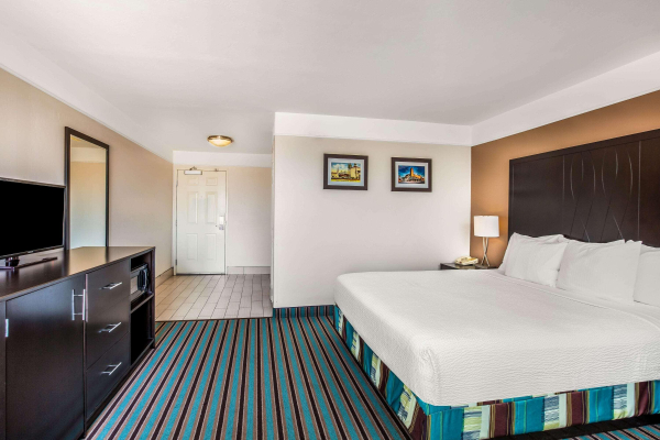 Las mejores ofertas de La Quinta Inn & Suites by Wyndham Bakersfield Nort Bakersfield 