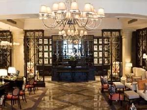 CAPE ROYALE LUXURY SUITES