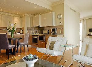 CAPE ROYALE LUXURY SUITES