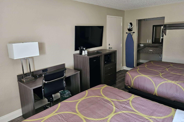 Las mejores ofertas de Super 8 by Wyndham Metairie Metairie