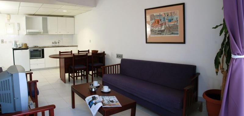 Las mejores ofertas de Blue Crane Hotel Apts Limassol