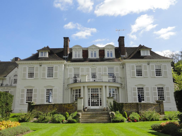 Las mejores ofertas de De Vere Venues Gorse Hill Woking 