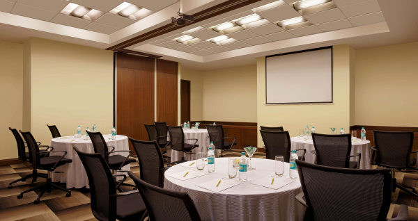 Las mejores ofertas de Hilton Garden Inn New Delhi Delhi