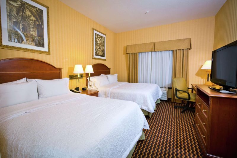 Hampton Inn & Suites Sacramento-Cal Expo