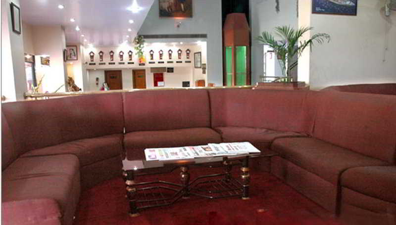 Las mejores ofertas de Maya International Jaipur 