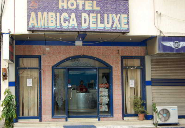 Las mejores ofertas de OYO 18690 Ambica Deluxe Delhi